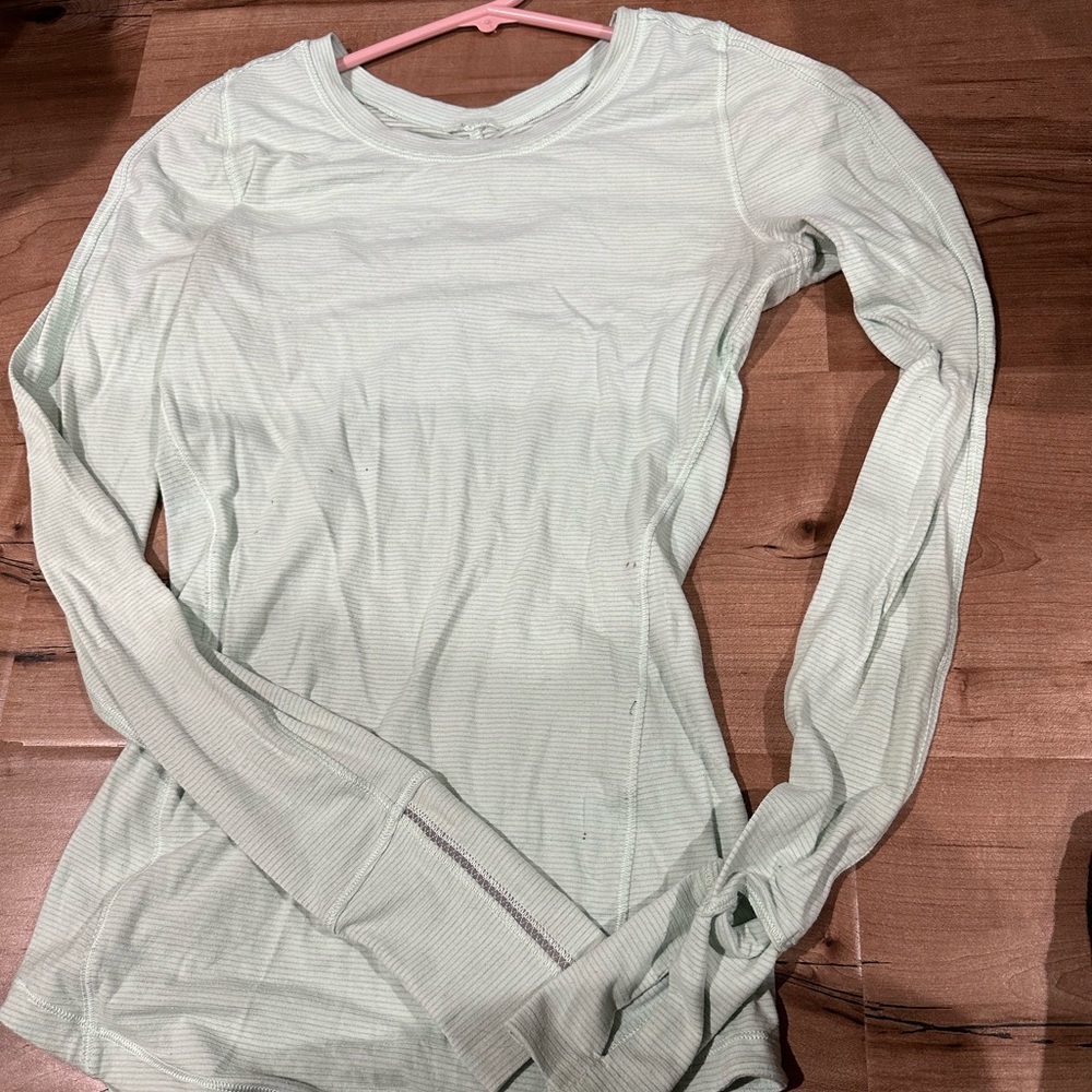 Sea foam colored lulu long sleeve